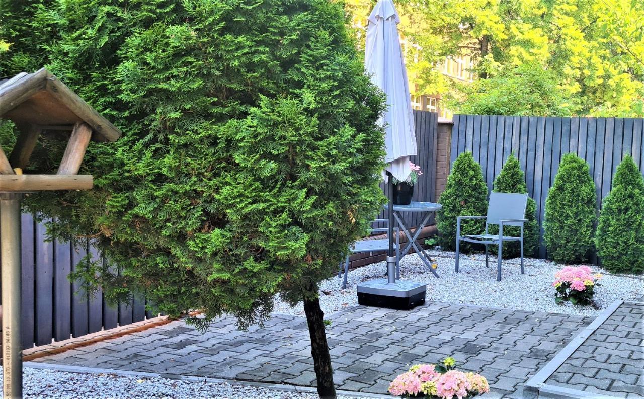 Urabn Apartments Studio With Garden No 2A Chorzow Katowice Free Private Parking, Self Check-In Exteriör bild