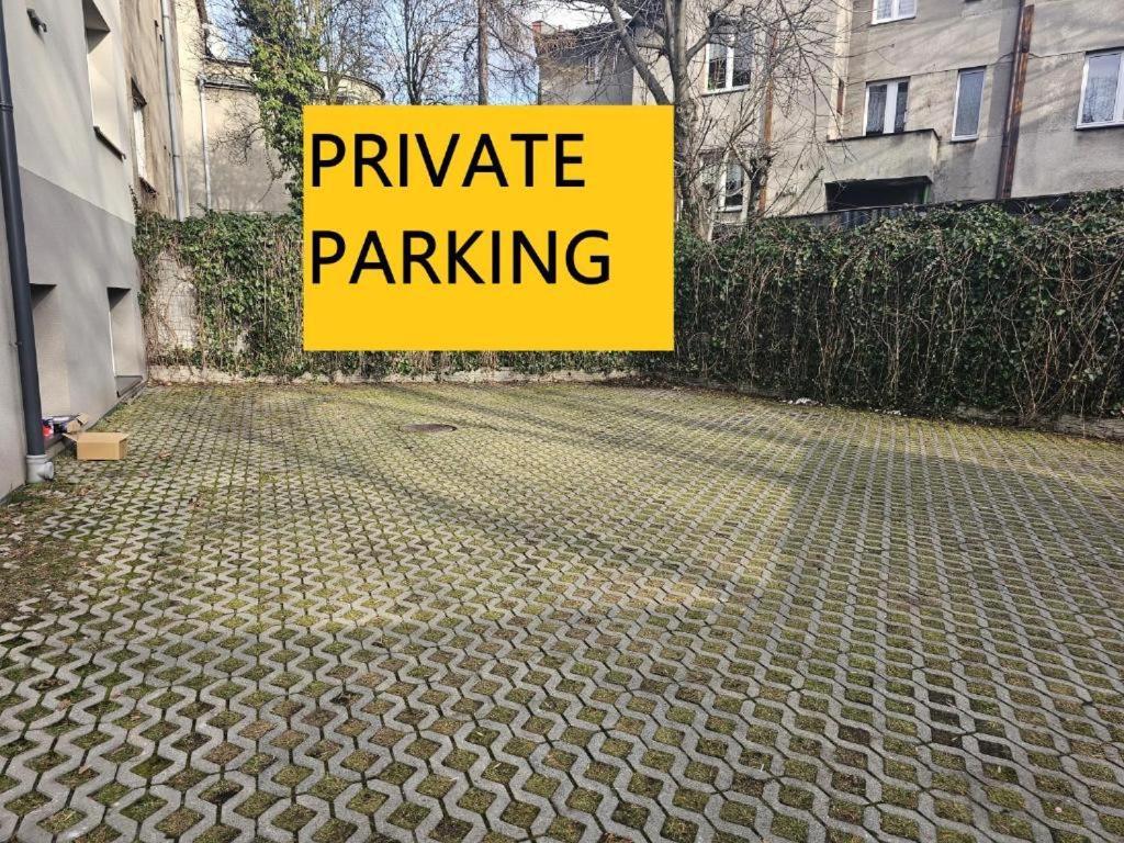 Urabn Apartments Studio With Garden No 2A Chorzow Katowice Free Private Parking, Self Check-In Exteriör bild