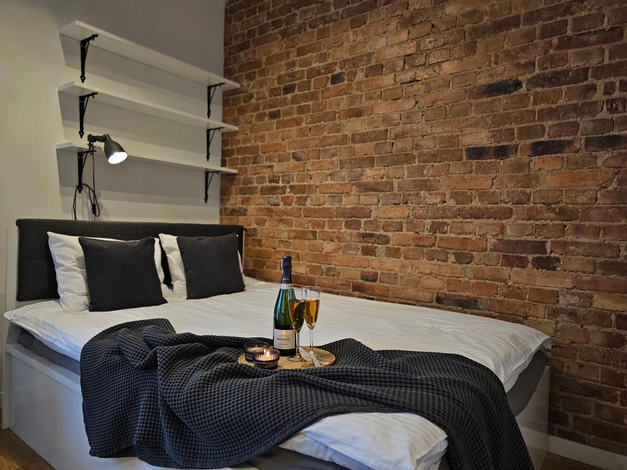 Urabn Apartments Studio With Garden No 2A Chorzow Katowice Free Private Parking, Self Check-In Exteriör bild
